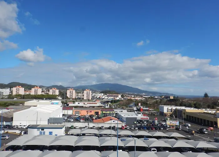 Azores * 蓬塔德尔加达